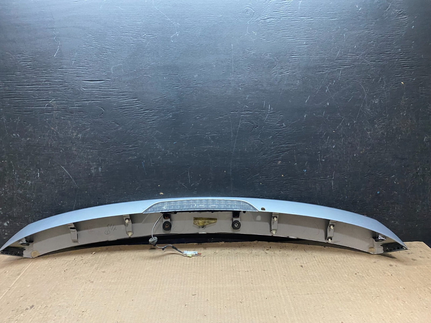 2007 to 2013 Mitsubishi Outlander Rear Spoiler 3RD Brake Light OEM j0451 DG16