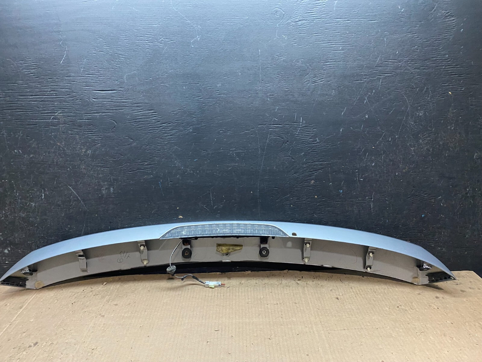 2007 to 2013 Mitsubishi Outlander Rear Spoiler 3RD Brake Light OEM j0451 DG16