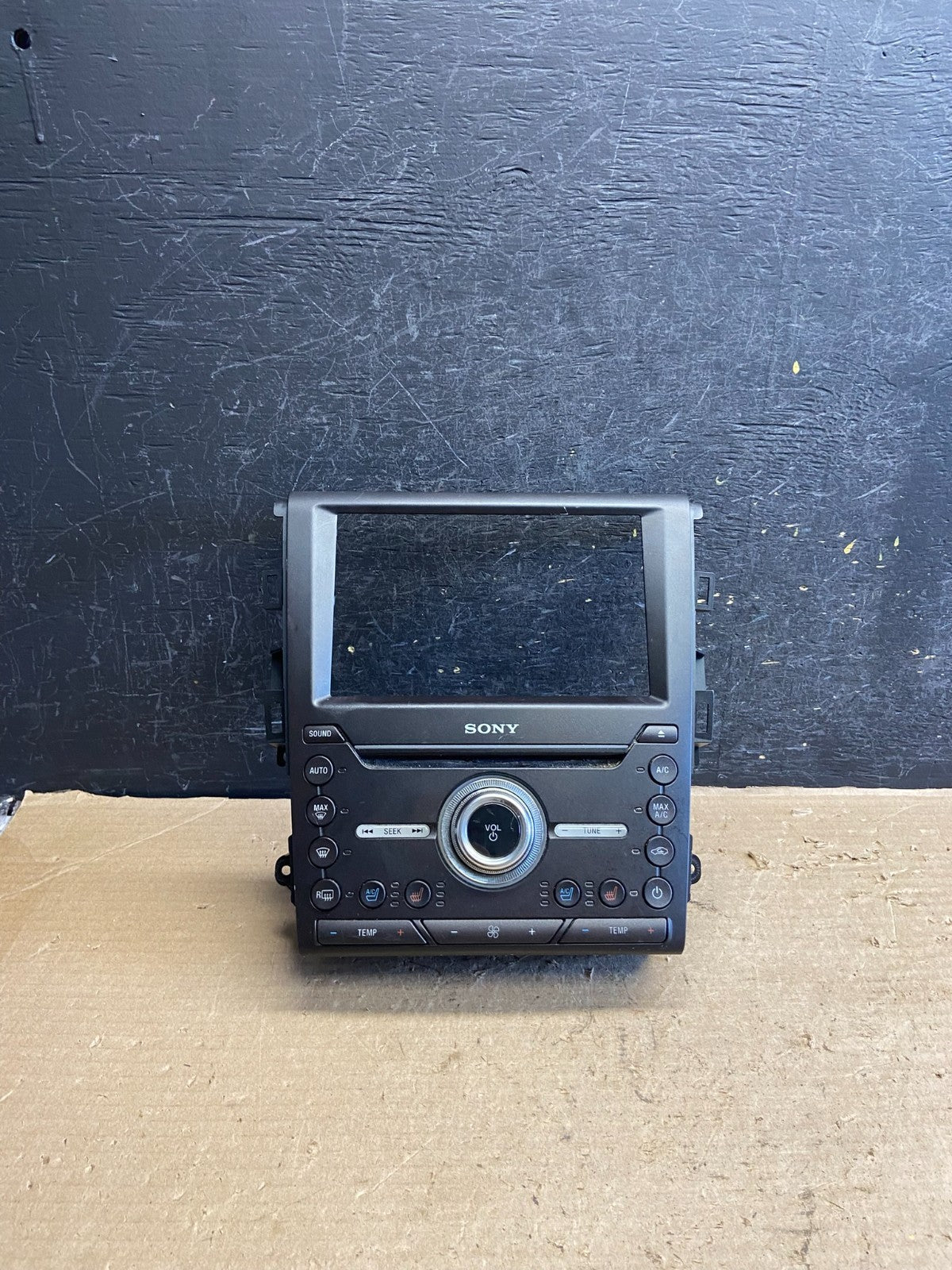 2017 to 2020 Ford Fusion Sony Radio Climate Control A/C Control AH5158 DG0