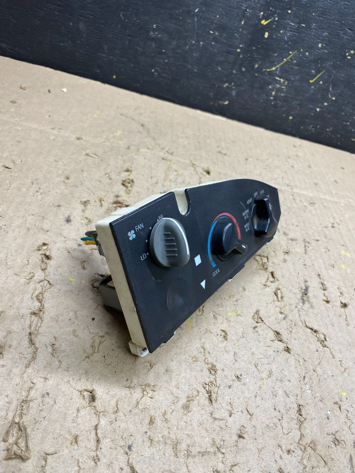 1997-2014 Ford Van Econoline E150 E250 Heater Climate Fan Control u5608 DG2