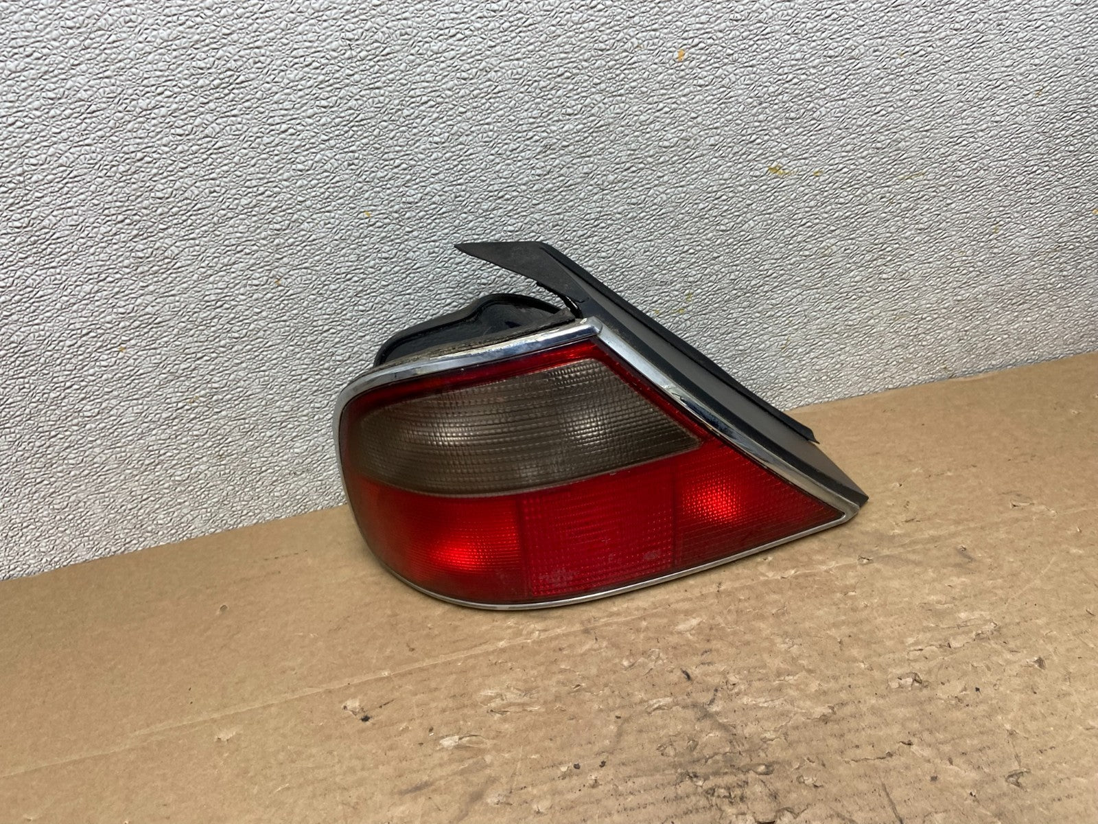 1995 to 1997 Jaguar Xj6 Vanden Plas Left Driver Lh Tail Light S0195 DW0