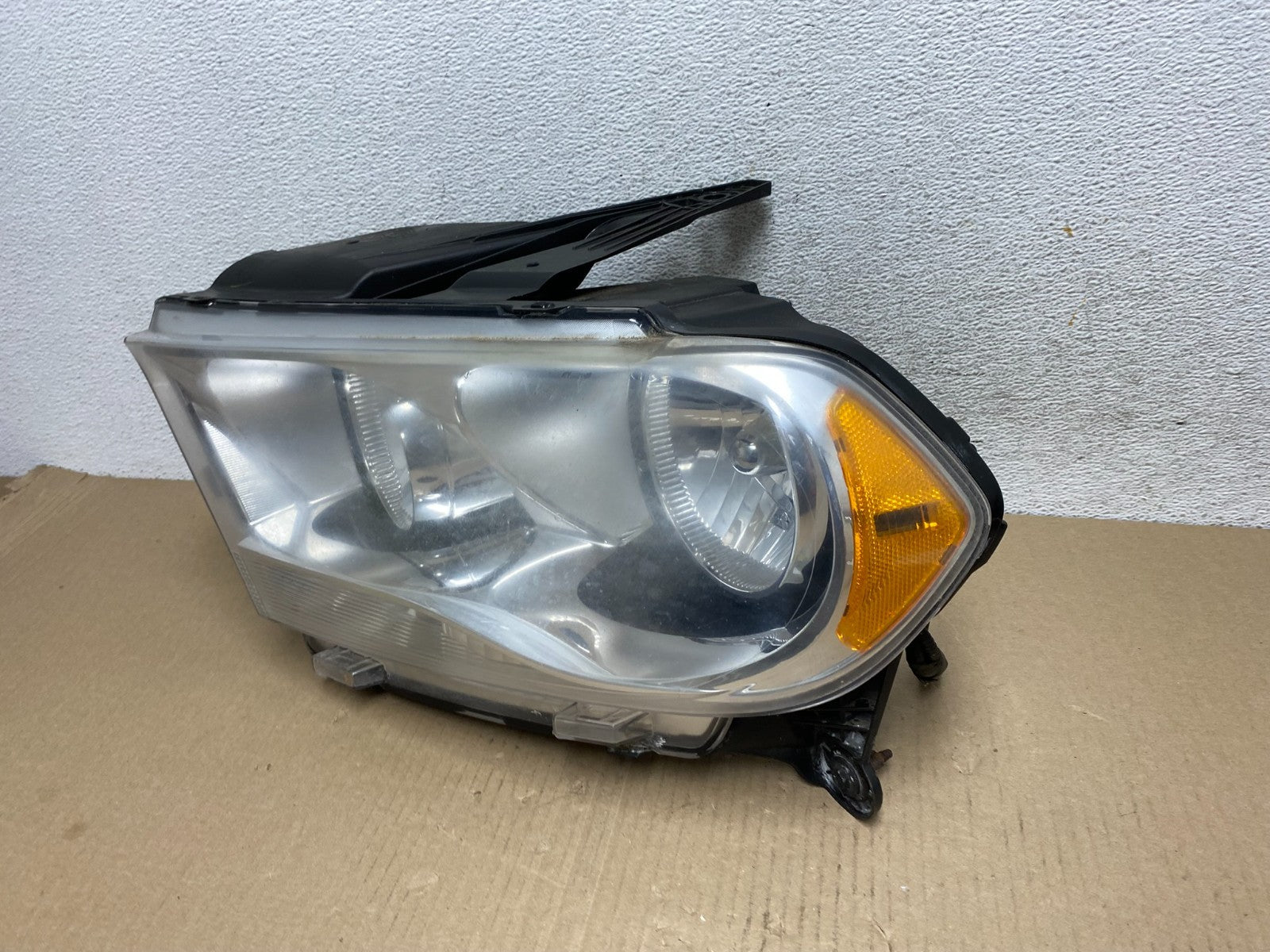 2011 to 2013 Dodge Durango Left Driver LH Side Headlight AF5788 DW1