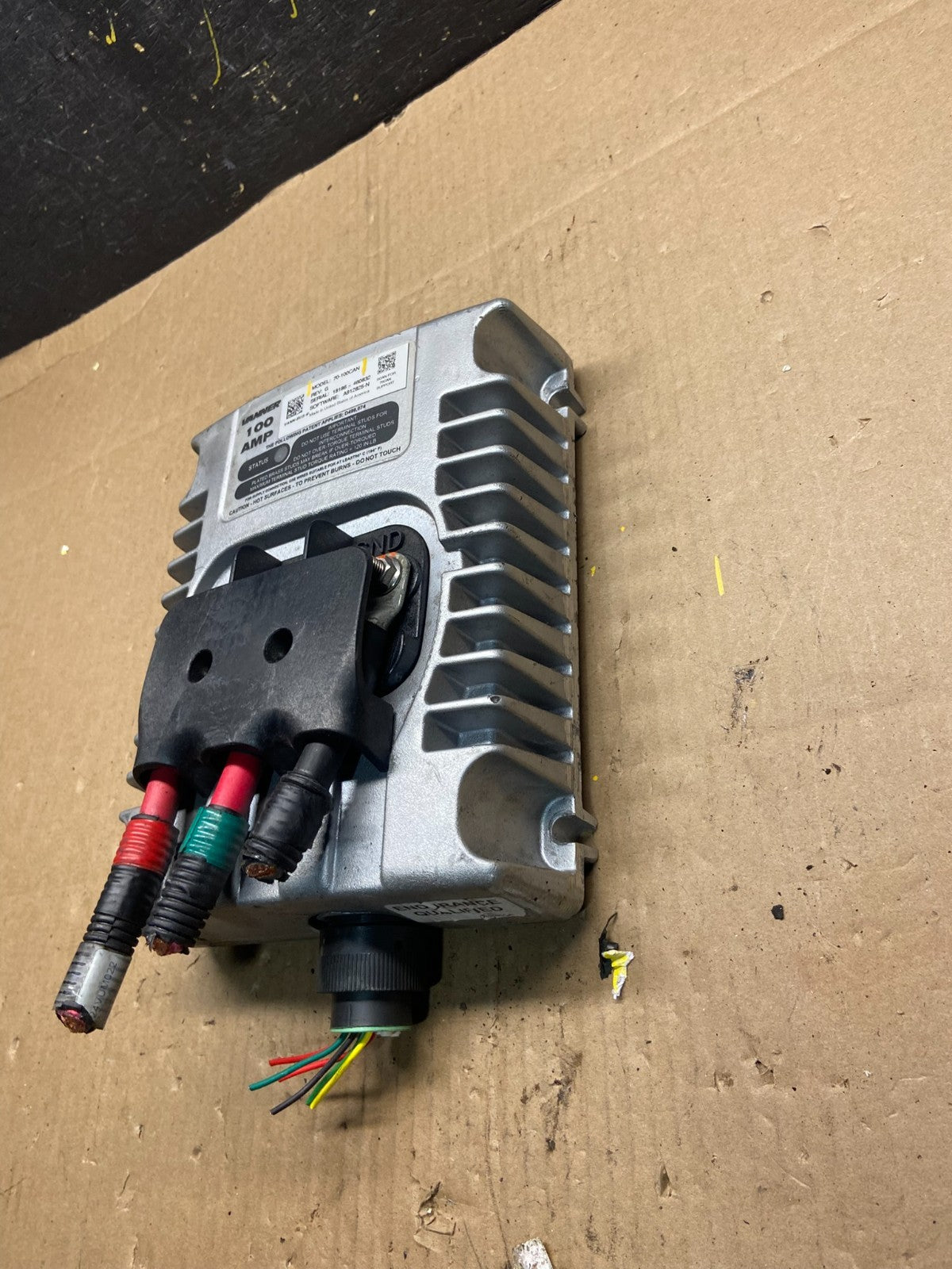 Vanner 70-100 Battery Equalizer 100 Amp 24 Volt Input to 12 Volt Output T1943 PS1
