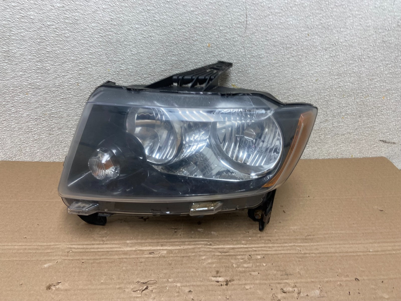 2011 to 2013 Jeep Grand Cherokee Halogen Left Driver Lh Headlight Oem AB1100 DW0