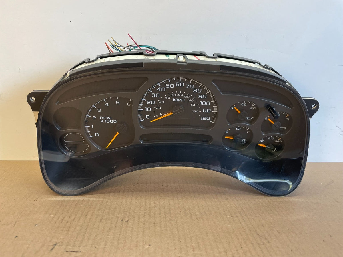 2003 to 2006 Chevrolet Silverado Speedometer Instrument Cluster ai4346 DG0