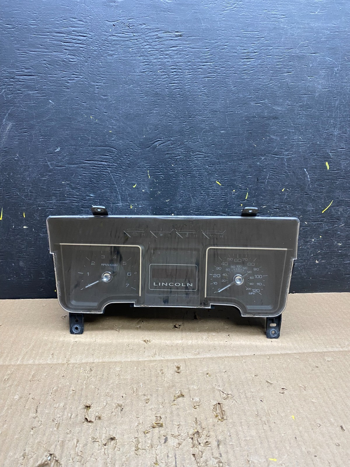 2007 to 2008  Lincoln Navigator Speedometer Gauge Cluster V1684 DG0