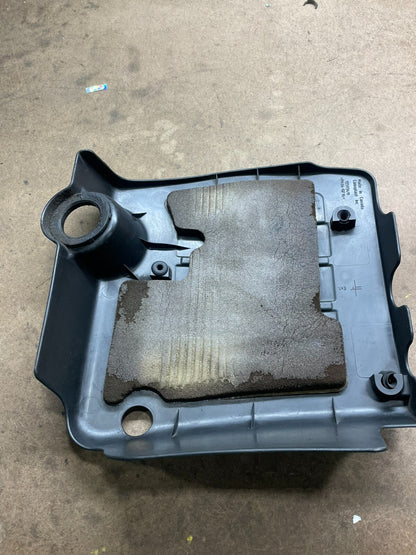 2005 to 2006 Chevrolet Malibu 3.5L Engine Cover Plastic Motor Shield M5305 DG7
