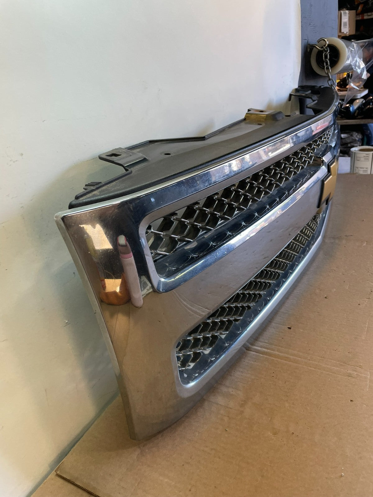 2007 to 2013 Chevrolet Silverado 1500 Front Chrome Grille Grill AH0364 DG2