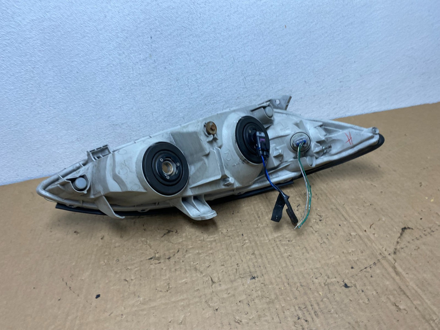 2002 2003 2004 Toyota Camry Left Driver Lh Side Halogen Headlight AC8136 DW6