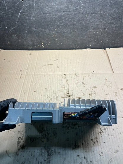 2009 to 2014 Nissan Maxima Radio Audio System Amplifier Module AMP x8327 DG1