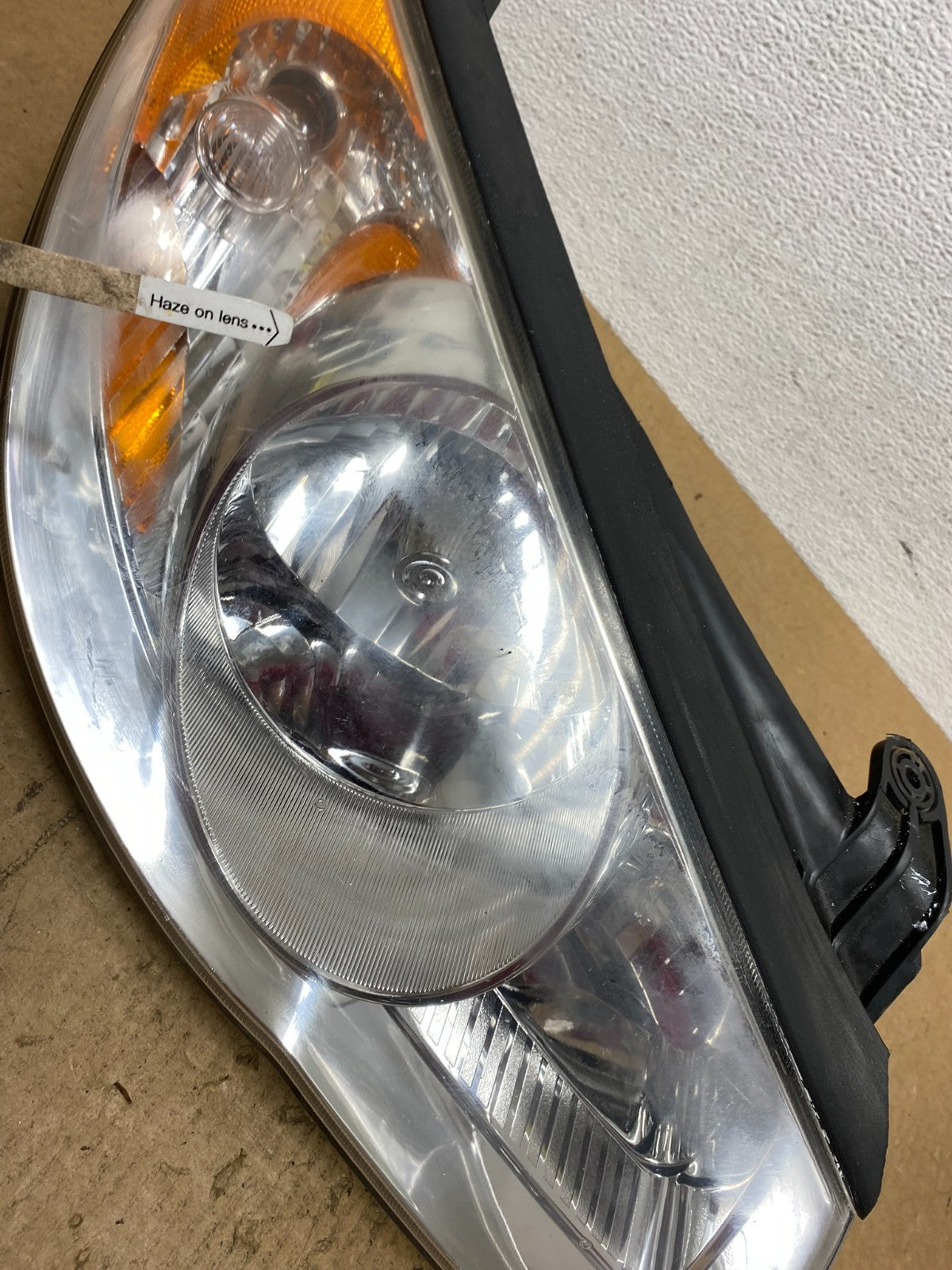 2007 2008 2009 2010 Hyundai Elantra Right Passenger Side Headlight AC3640 DW4