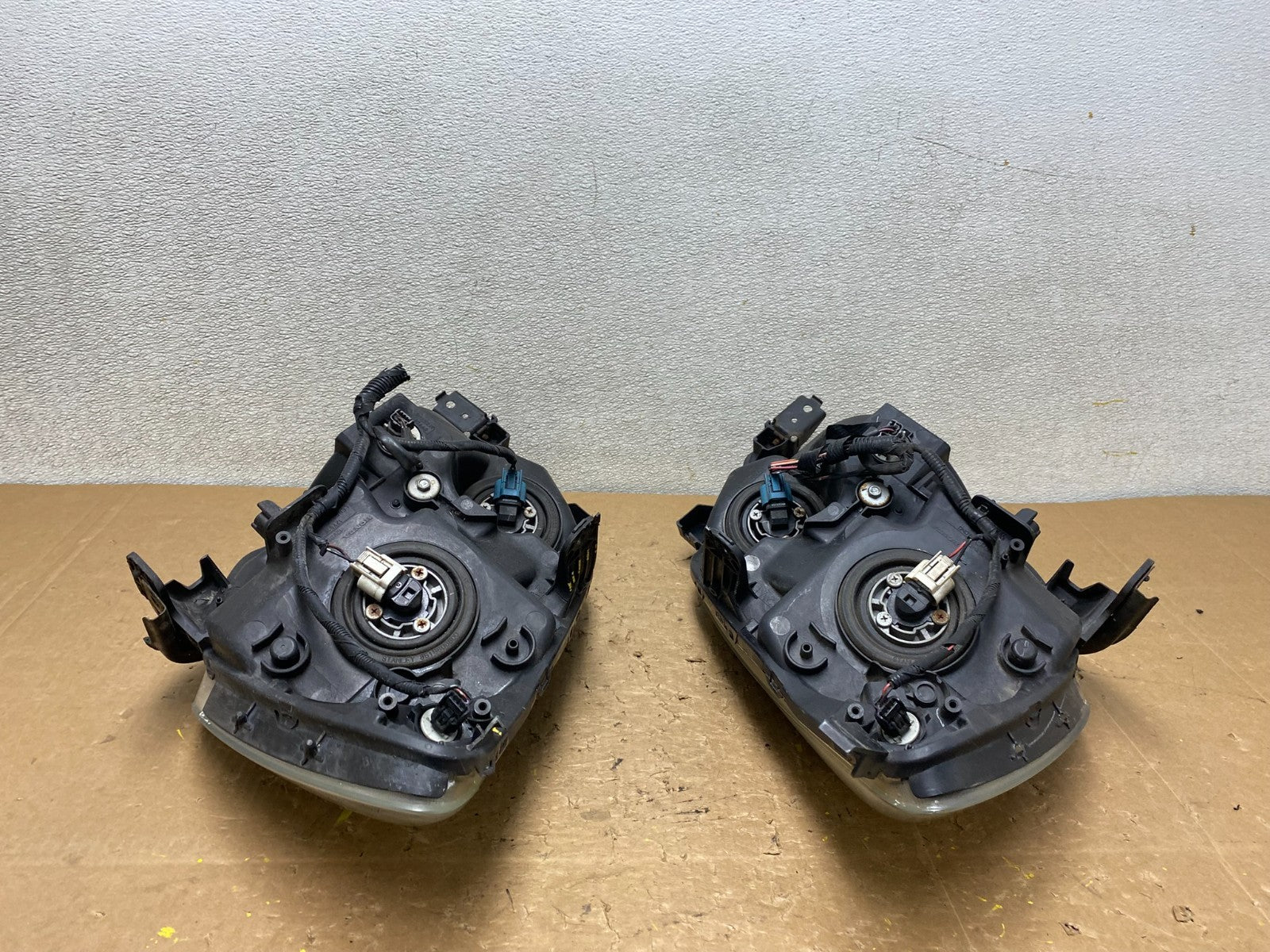 2005 2006 2007 Honda Odyssey Left+Right Set Halogen Headlights V6255 DW13