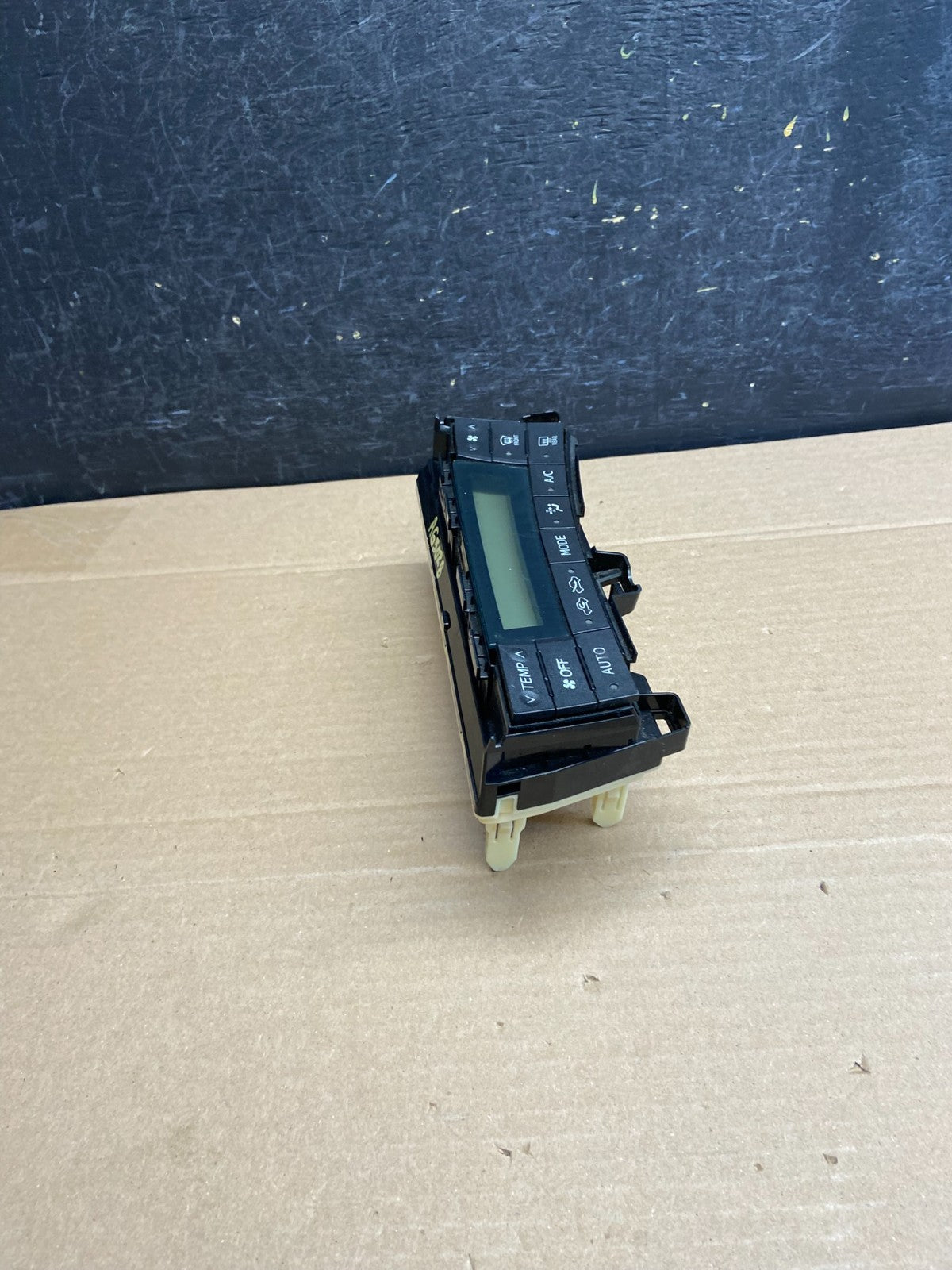 2010 to 2015 Toyota Prius A/C Heater Climate Control Unit Switch ag5028 DG1