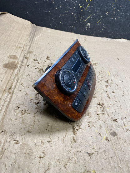 2006 to 2008 Mercedes W251 R350 AC Temp Heater Climate Control OEM x6303 DG1