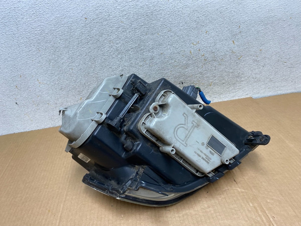2005 - 2011 Cadillac STS Right Passenger RH Side Xenon Headlight AI5695 DW7