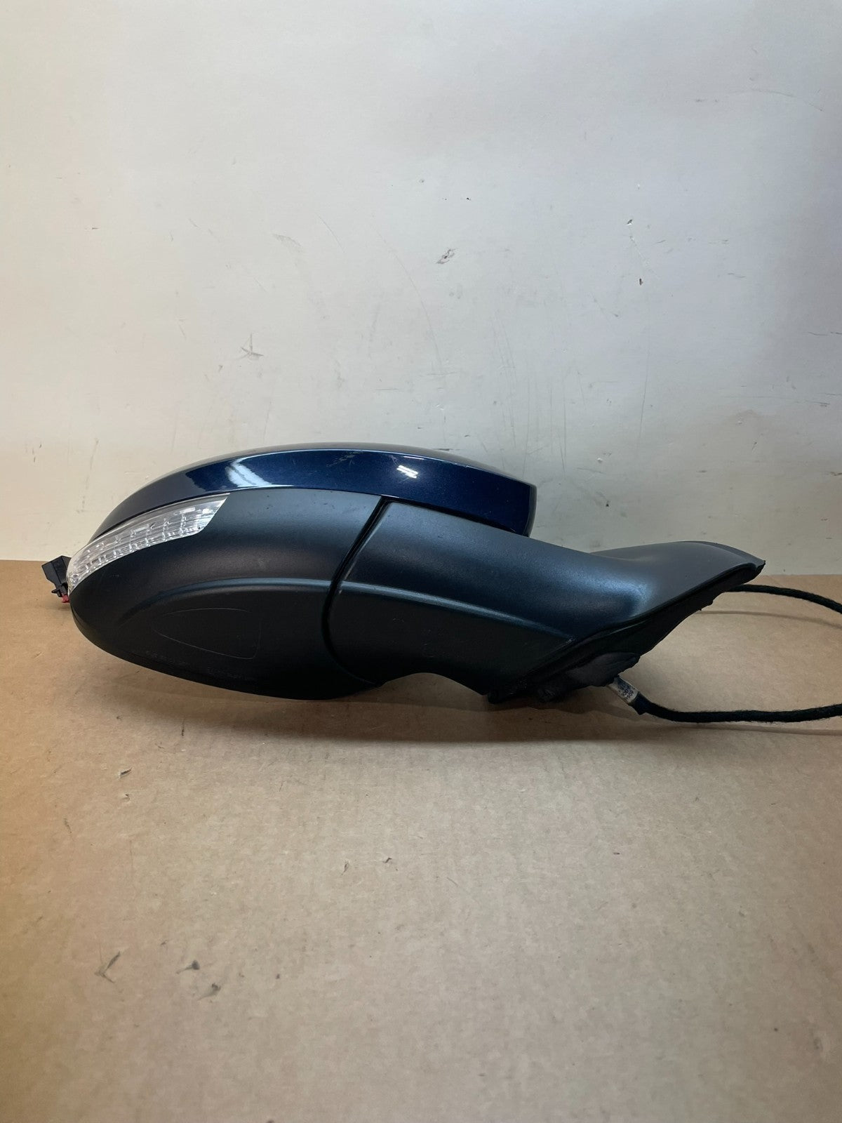 2009 to 2018 Volkswagen Tiguan Right Passenger View Door Mirror AJ1200 DG3