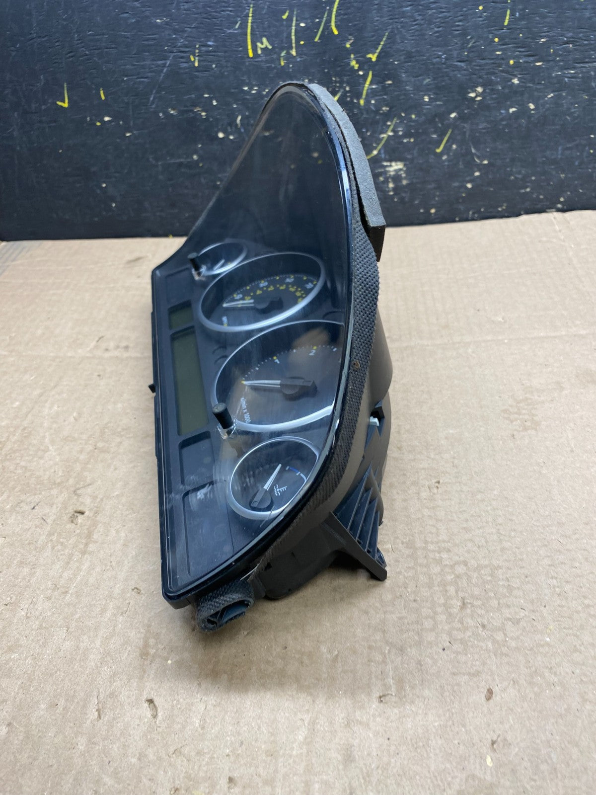 2006 to 2009 Land Range Rover Speedometer Cluster Gauge Oem y9983  DG2