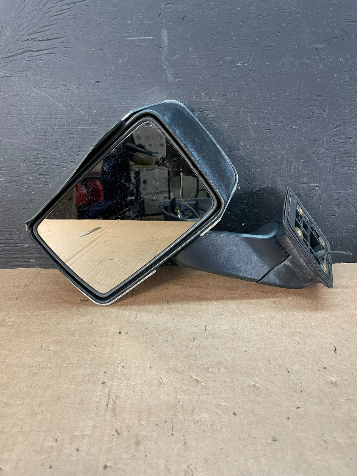 2006 to 2010 Hummer H3 Front Left Driver LH View Door Mirror AE8533 DW7