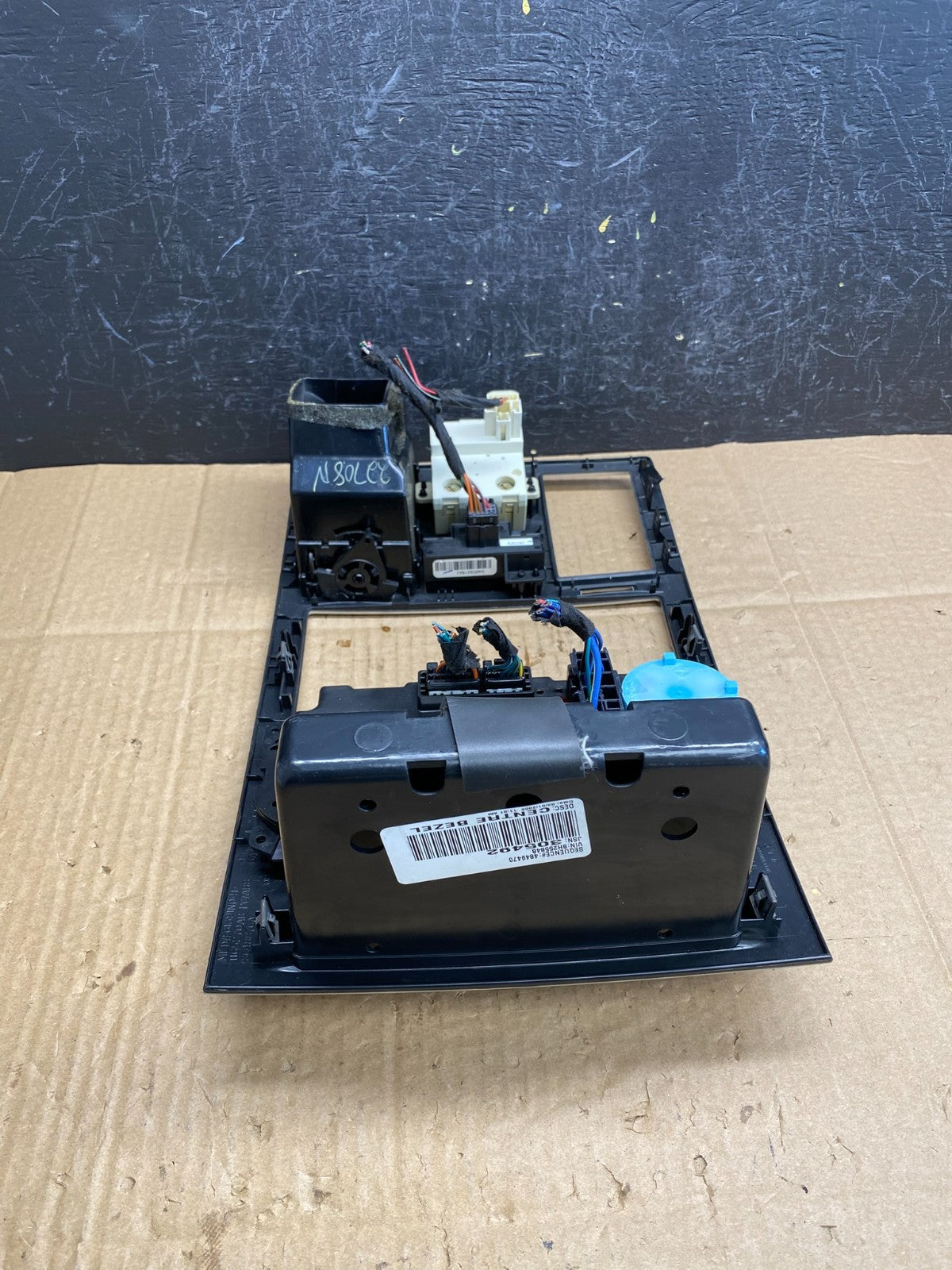 2005 to 2007 Chrysler 300 Dash Heater A/C Climate Control Radio Panel ac9505 DG4