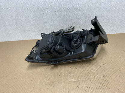 2008 - 2014 Subaru Tribeca Right Passenger Side Halogen Headlight AE7070 DW5