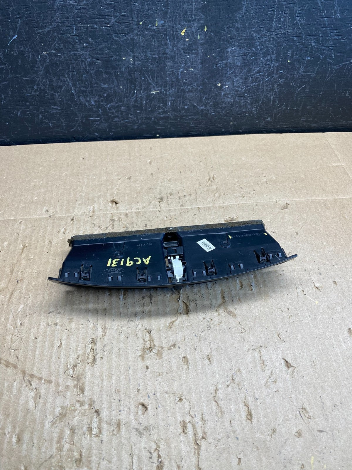 2013 to 2016 Ford Escape Center Dashboard Dash Air Vent AC9131 DG3