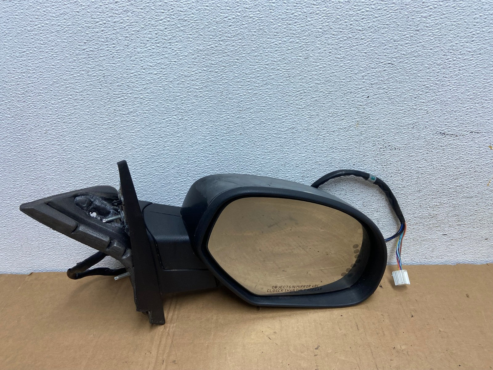 2007-2014 Chevrolet Avalanche Right Passenger View Turn Door Mirror AD2689 LK6