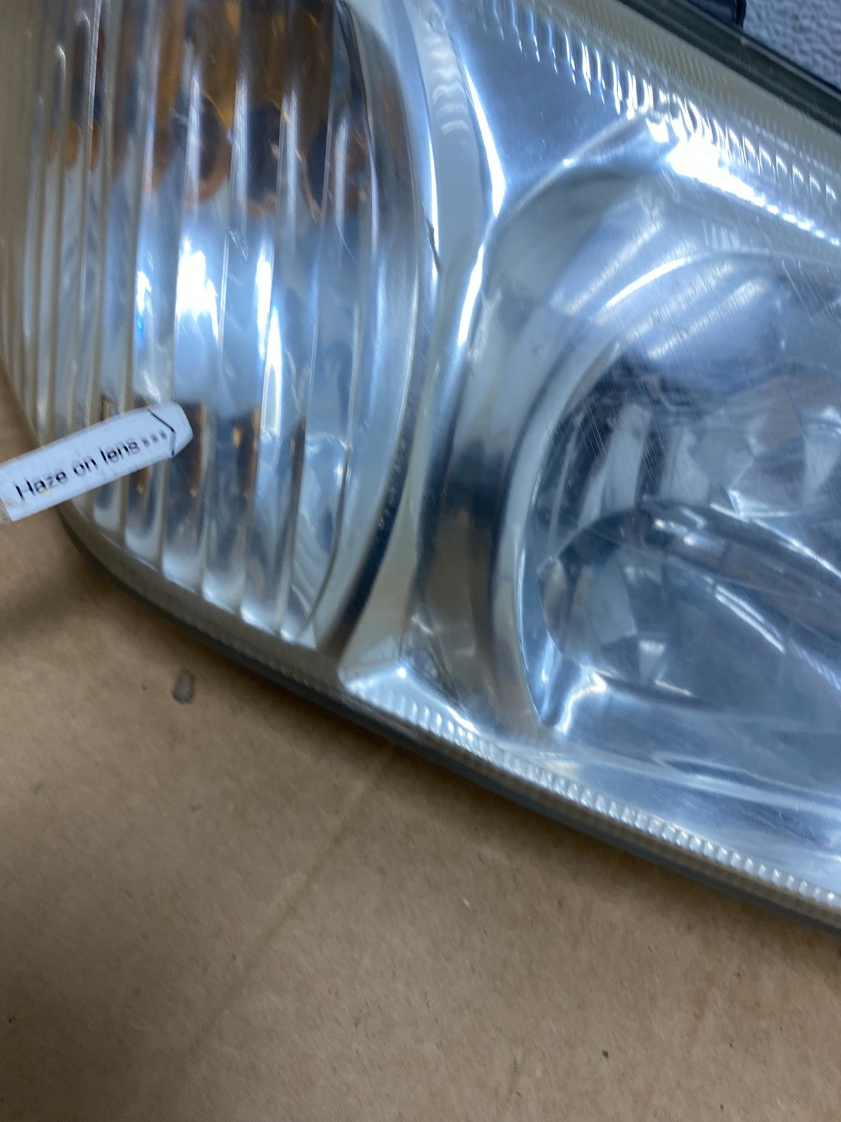 2000 to 2001 Nissan Maxima Left+Right Side Set Halogen Headlights AD5283 DW5
