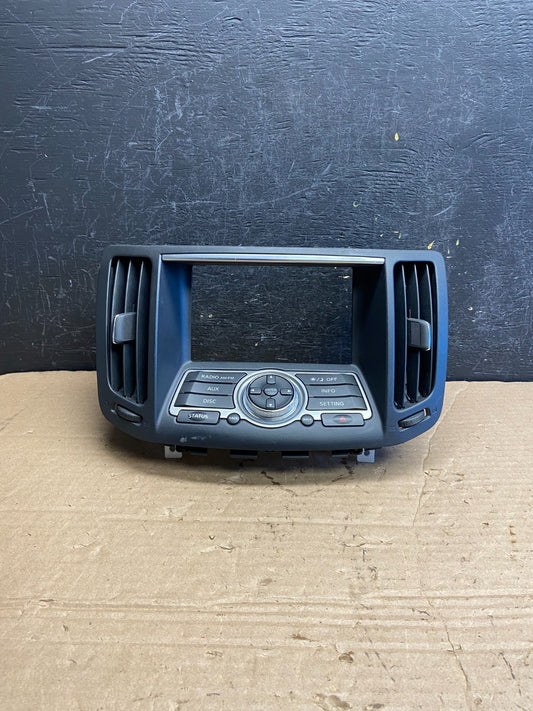 2011 - 2012 Infiniti G25 Radio Player Screen Panel Bezel AF2112 DG0