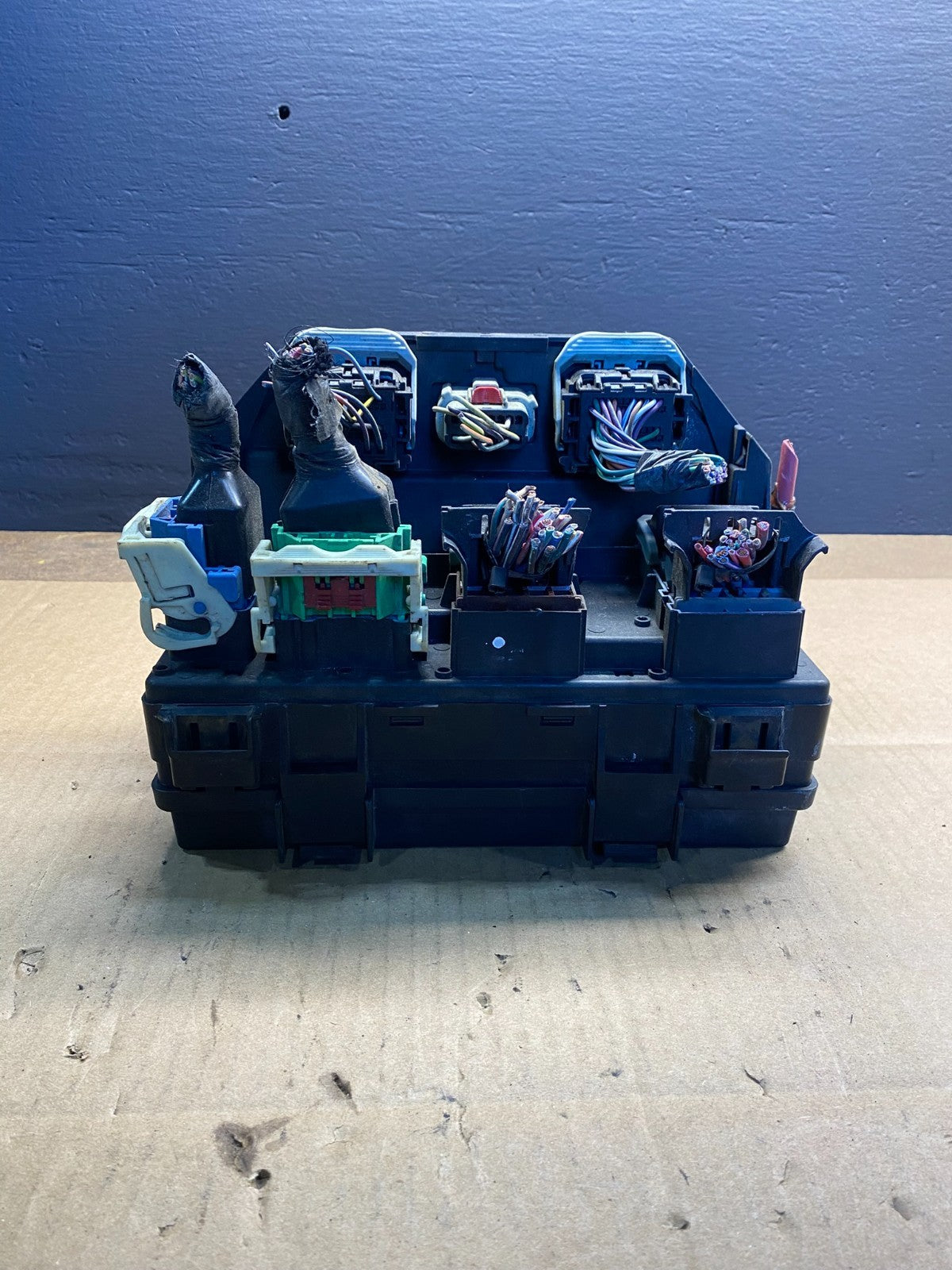 2011 Liberty Nitro TIPM Power Integrated Fuse Box Module Oem ab4099 DG1