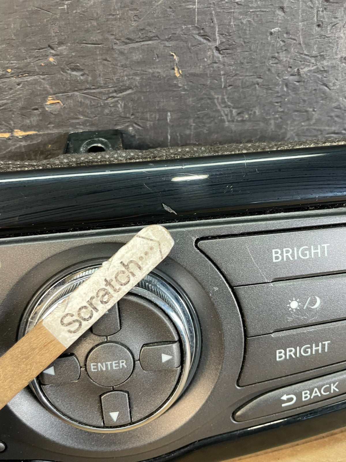 2013 to 2018 Nissan Pathfinder Radio Audio Climate Control AC5222 DG3