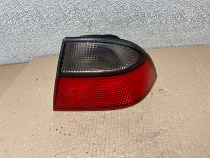 1999 to 2001 Saab 9-5 Right Passenger RH Tail Light Sedan OEM AB2466 LK0