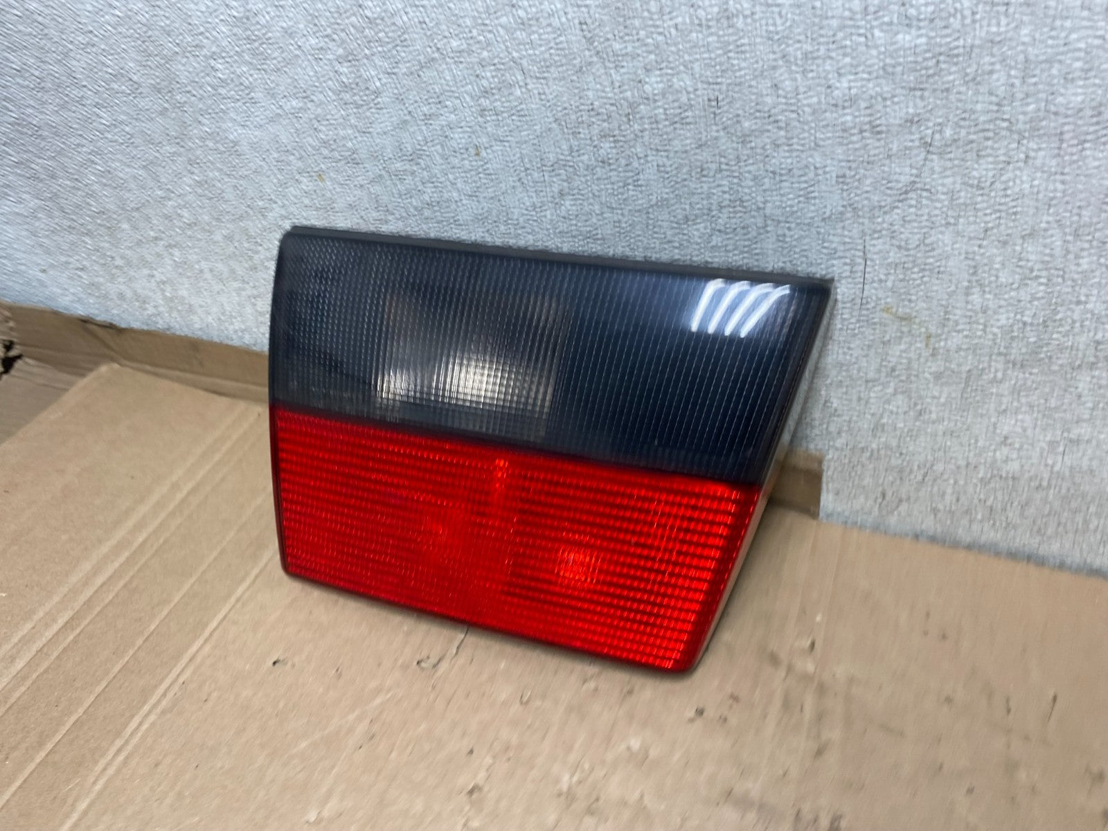 1999 2000 2001 Saab 9-5 Wagon Left Driver LH Side Inner Tail Light U8300 DG1