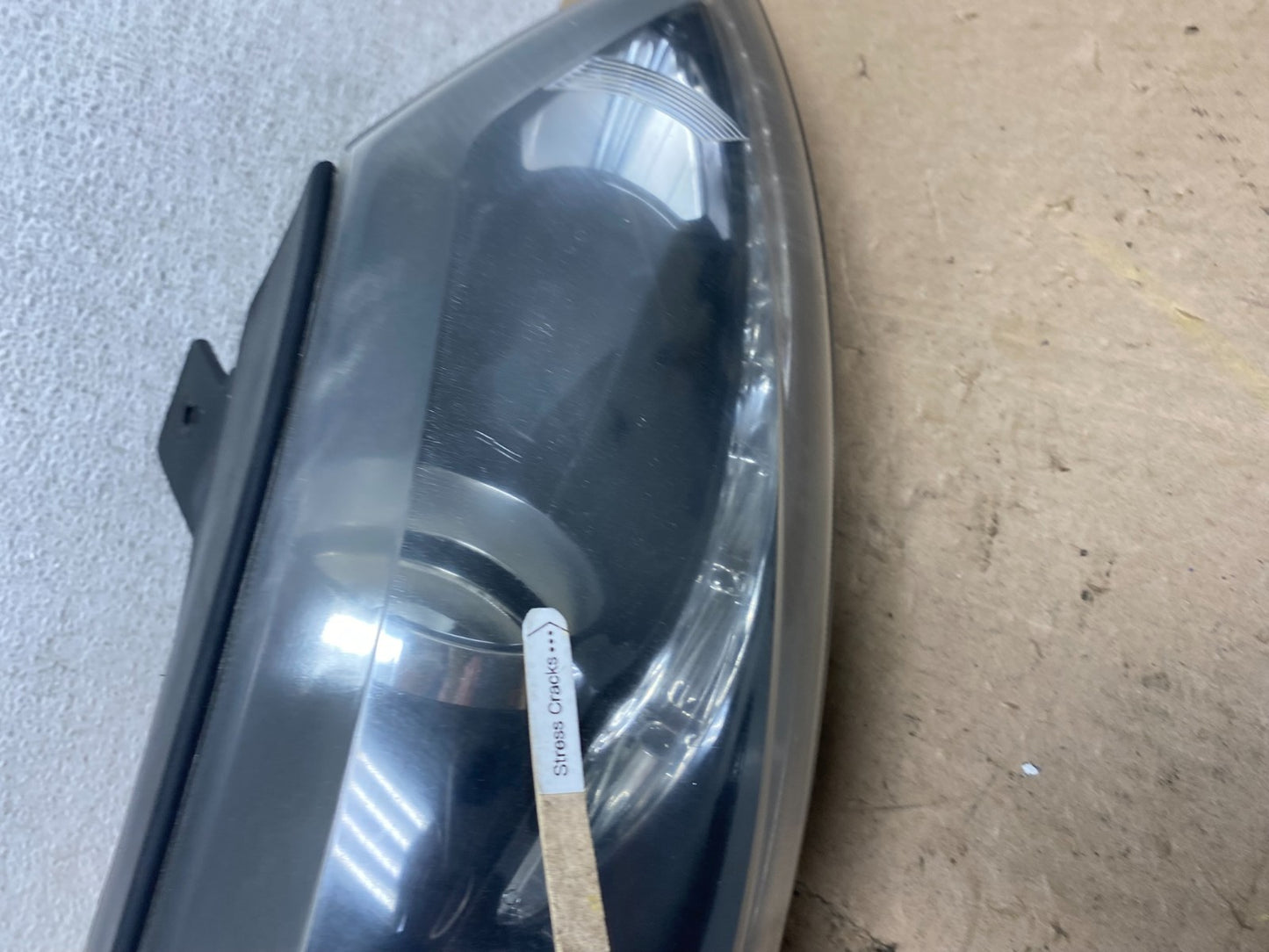 2010 2012 Kia Sportage Passenger Right Side Halogen Headlight AE6873 DG3
