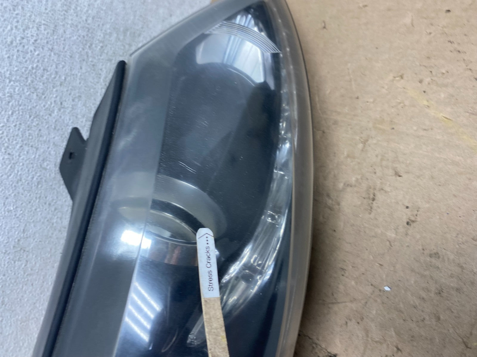 2010 2012 Kia Sportage Passenger Right Side Halogen Headlight AE6873 DG3