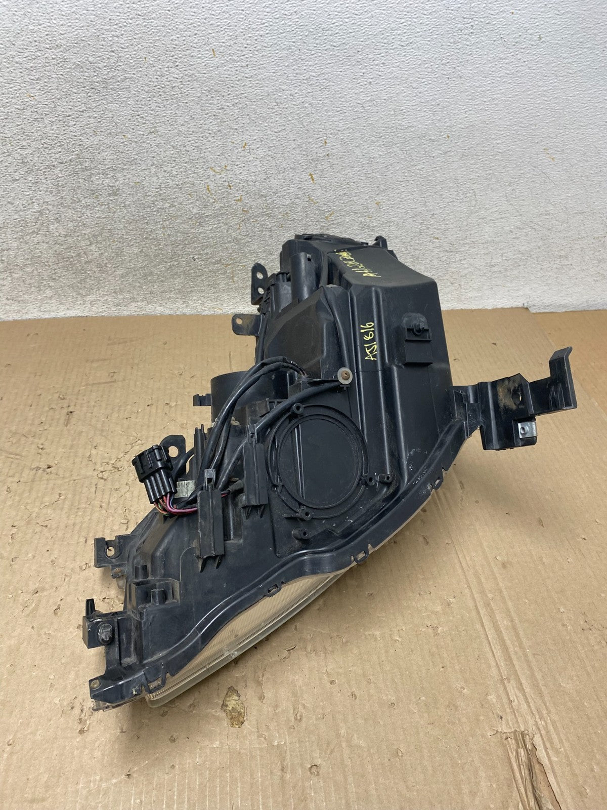 2006 to 2010 Infiniti M35 Right Passenger RH Halogen Headlight AJ1816 LK6