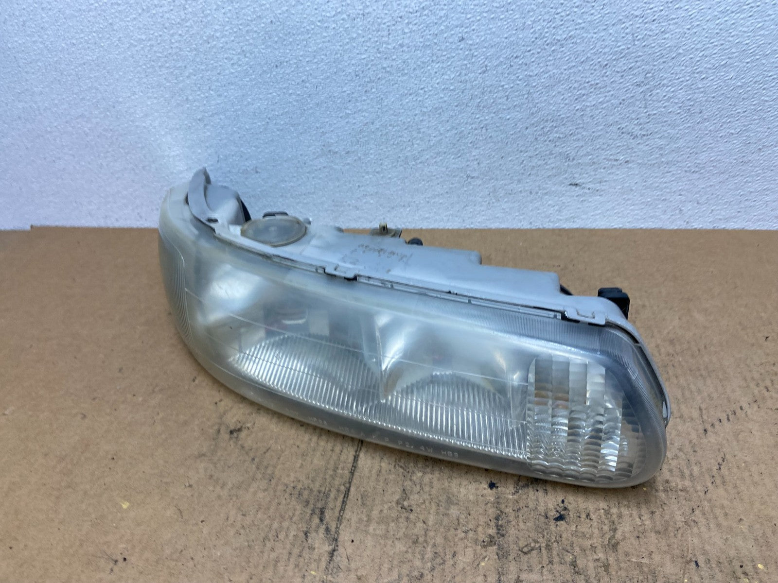 1997-2005 Buick Century Right Passenger RH Side Headlight Halogen AC3719 DW1