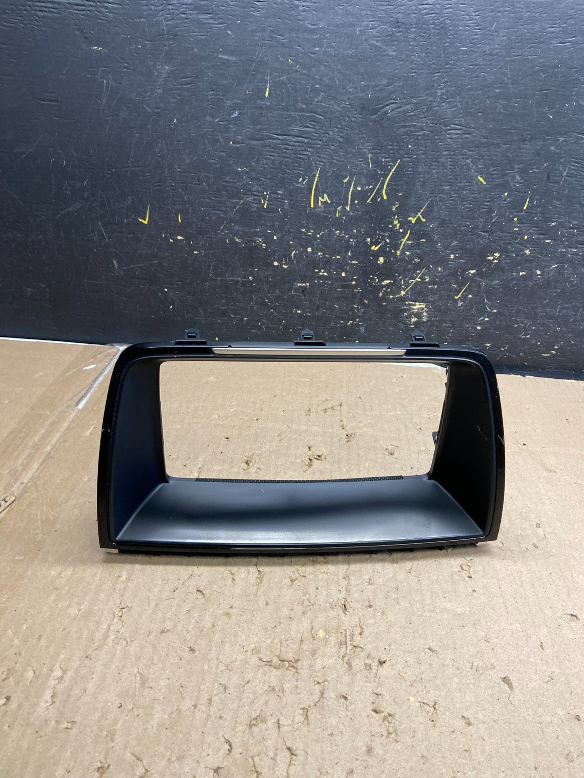2014 to 2017 Mazda 6 Center Dash Radio Bezel Trim OEM ab5407 DG0