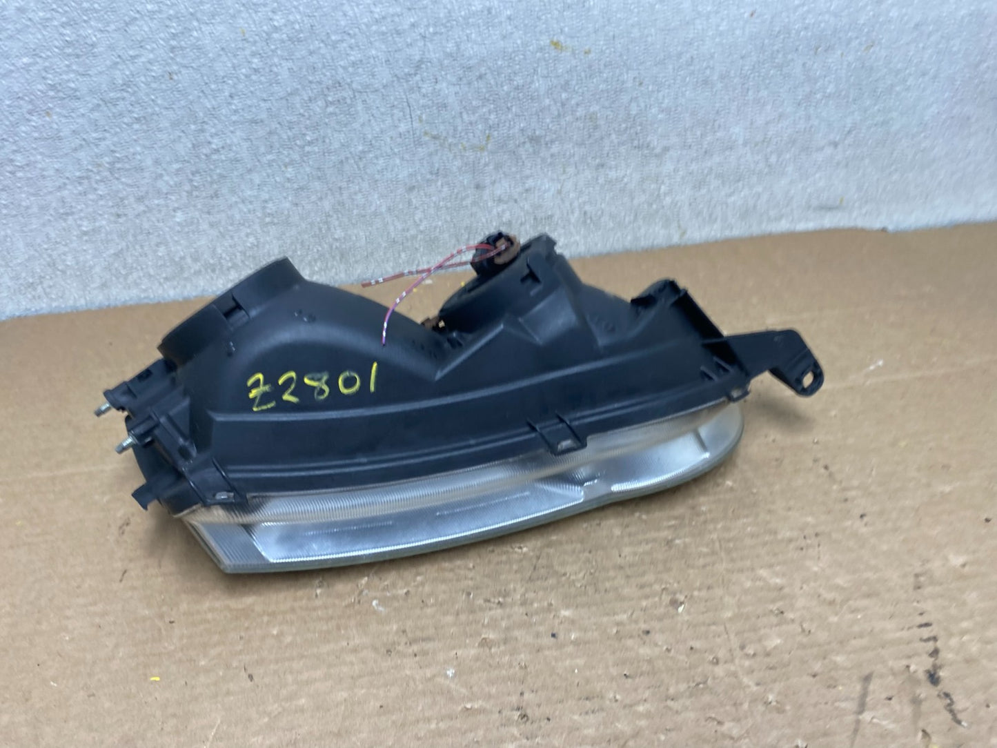 2002 - 2003 Toyota Solara Left Driver Lh Side Halogen Headlight OEM Z2801 DW5