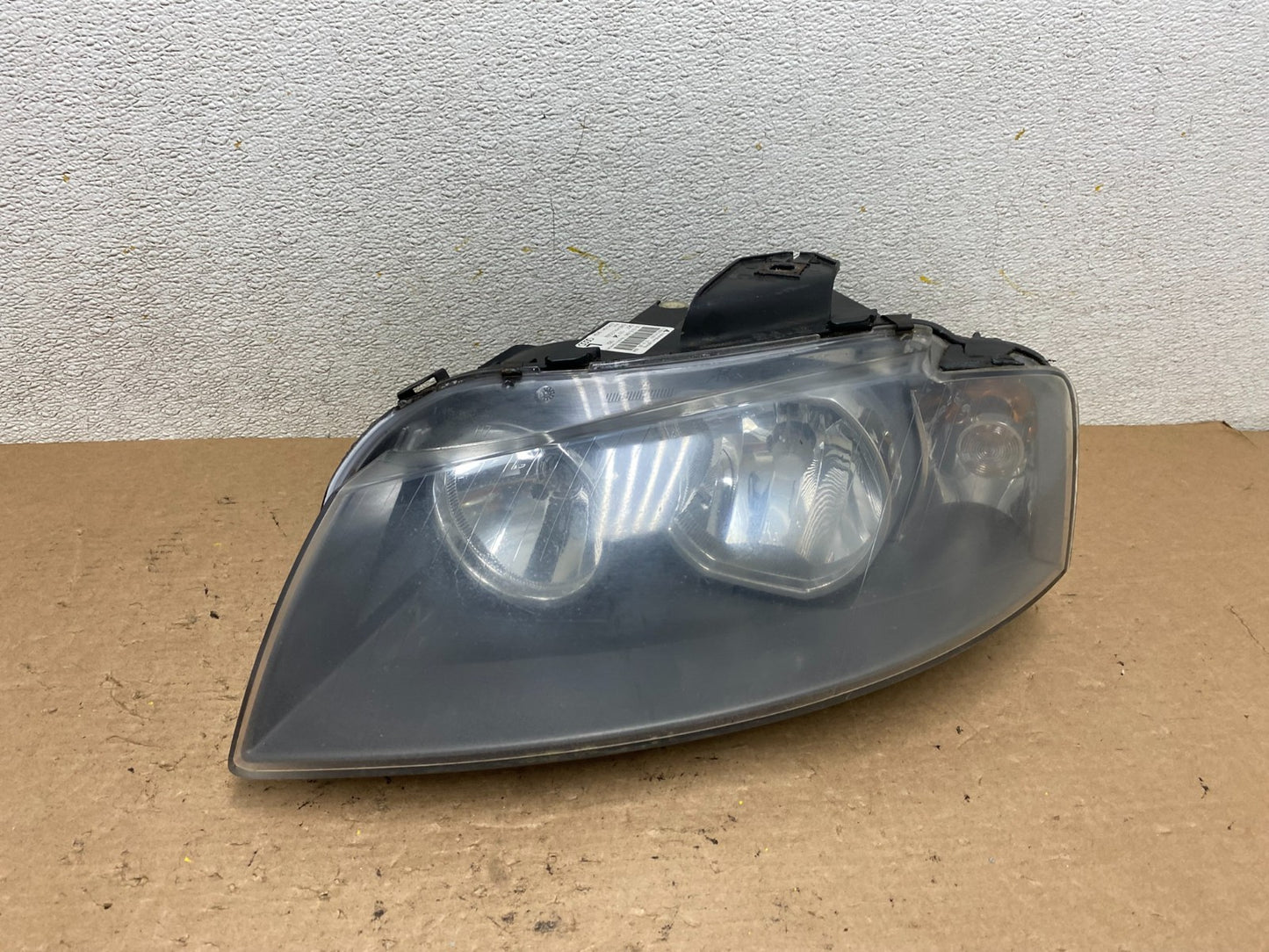 2005 to 2008 Audi A3 Left Driver LH Side Halogen Headlight OEM P1250 DW0