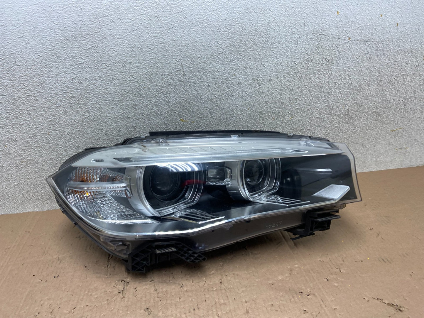 2014 to 2018 Bmw X5 Right Passenger RH Headlight Xenon Hid OEM Y0267 DG0