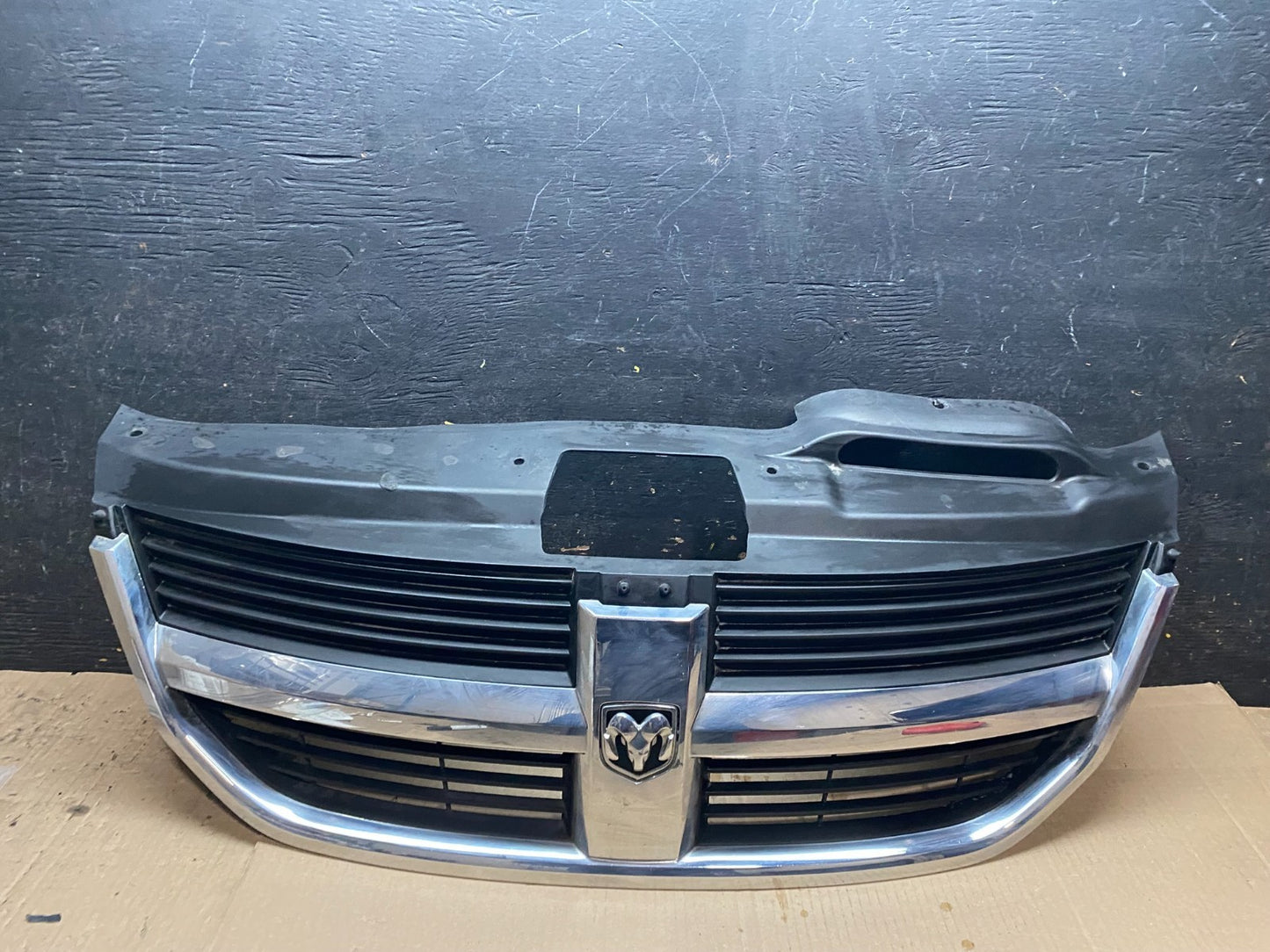 2009 to 2010 Dodge Journey Chrome Front Upper Grill Grille OEM X3056 DG0