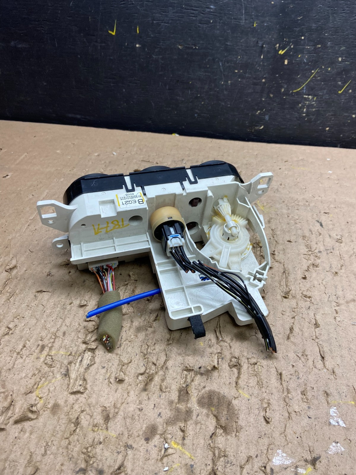 2007 2008 2009 Mazda CX-7 Climate Control Panel Hvac Heater T8771 DG3