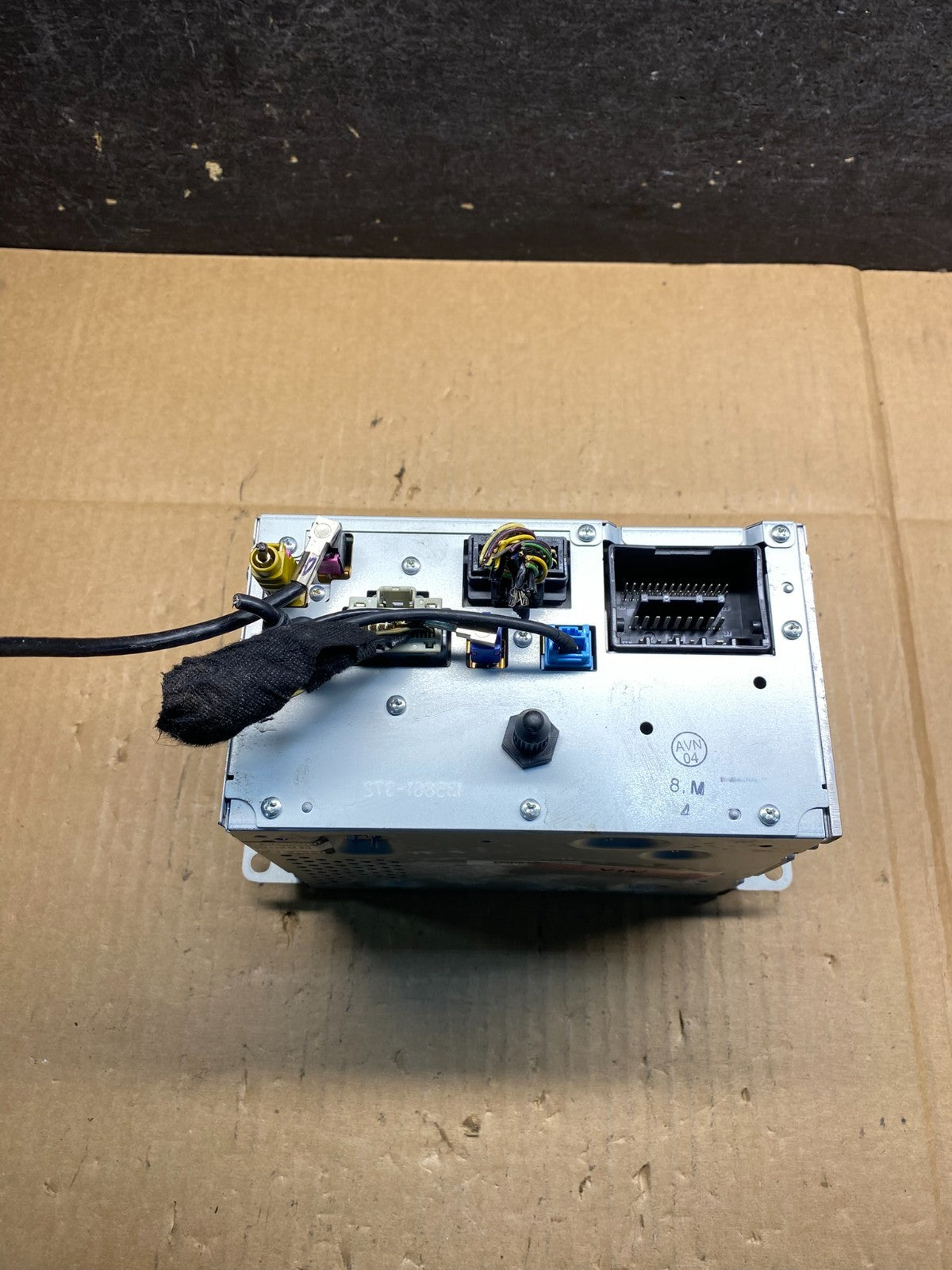 2010 to 2012 Cadillac SRX AM/FM/CD/MP3 Radio Head Unit Receiver AI9966 DW5