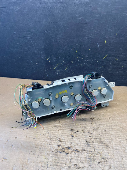 2006 Ford E350 Gauge Speedometer Cluster OEM s9009 DG3