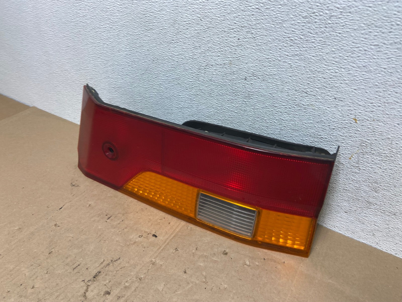 2002-2004 Honda Odyssey Right Passenger RH Side Tail Light Inner AE6142 LK1