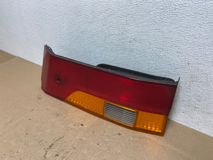 2002-2004 Honda Odyssey Right Passenger RH Side Tail Light Inner AE6142 LK1