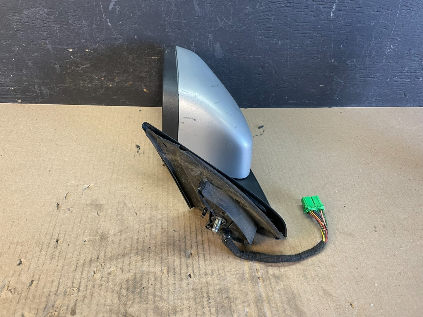 2007 to 2014 Volvo XC90 Left Driver View Door Trn Signal Mirror AB7931 MS3