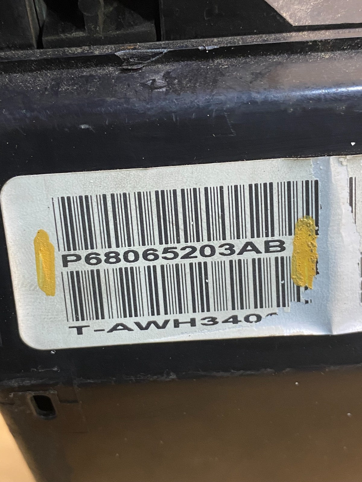 2011 Chrysler 300 Charger Totally Integrated Module Fuse Box AD9819 DG2