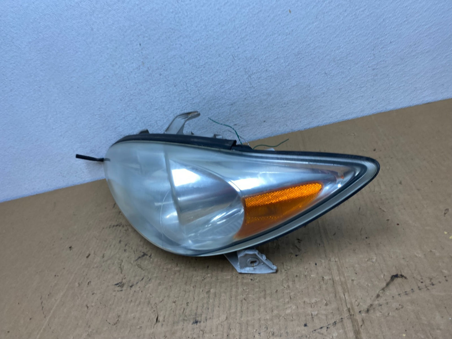 2002 2003 2004 Toyota Camry Left Driver Lh Side Halogen Headlight AC8169 DW1