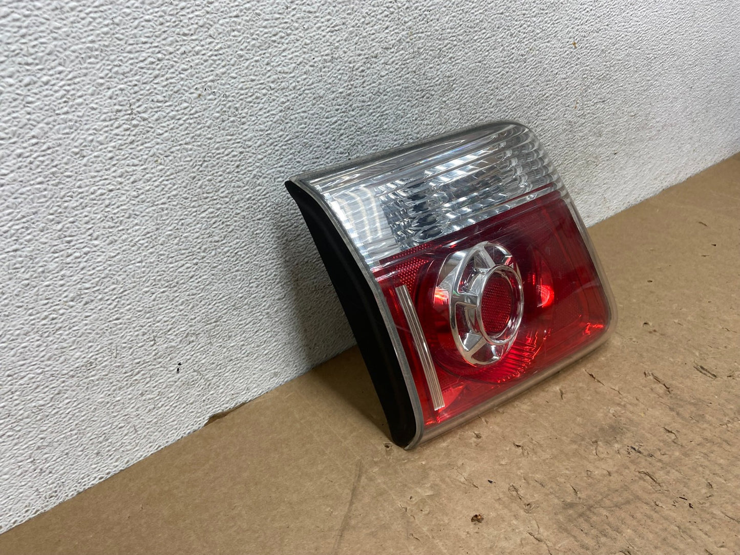 2007 to 2012 GMC Acadia Left Driver Lh Side Tail Light Inner AG1286 LK2